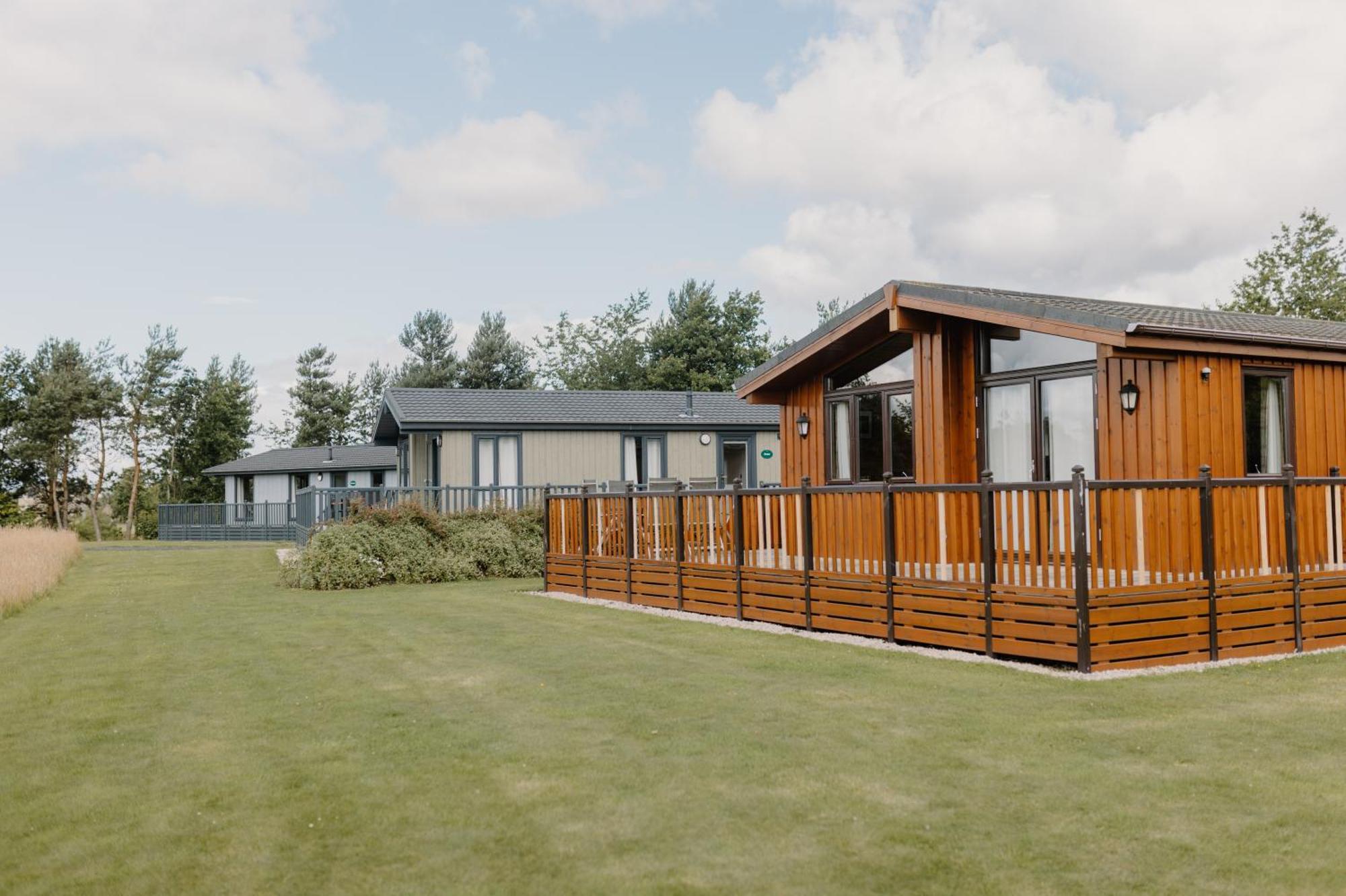 Linwater Caravan Park - Luxury Lodges And Static Caravans Near Edinburgh Newbridge  Exterior foto