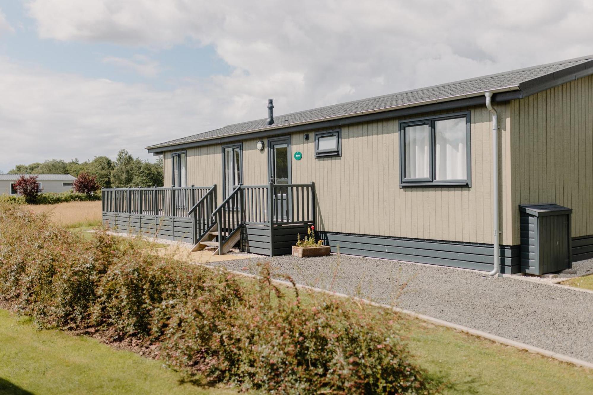 Linwater Caravan Park - Luxury Lodges And Static Caravans Near Edinburgh Newbridge  Exterior foto
