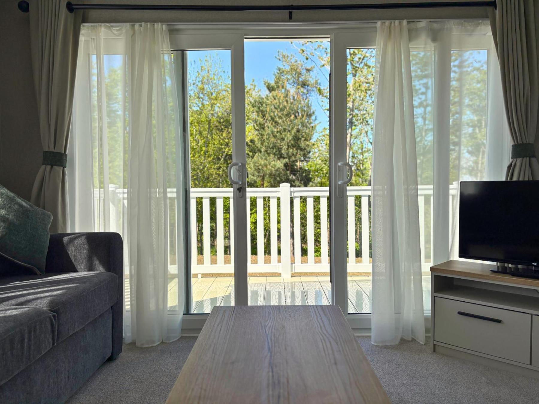 Linwater Caravan Park - Luxury Lodges And Static Caravans Near Edinburgh Newbridge  Exterior foto