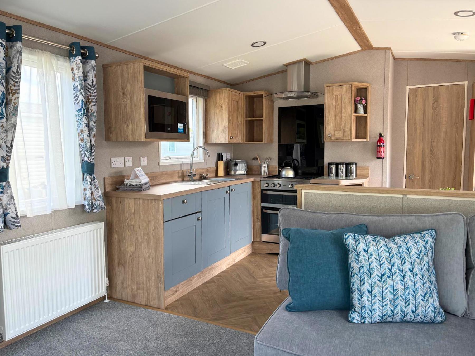 Linwater Caravan Park - Luxury Lodges And Static Caravans Near Edinburgh Newbridge  Exterior foto